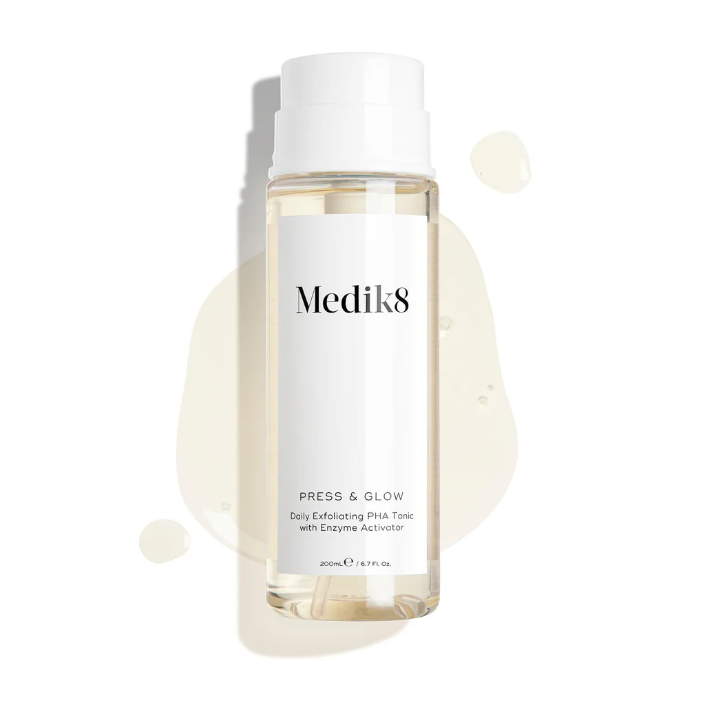 medik8 pdpasset1 press glow packshot row